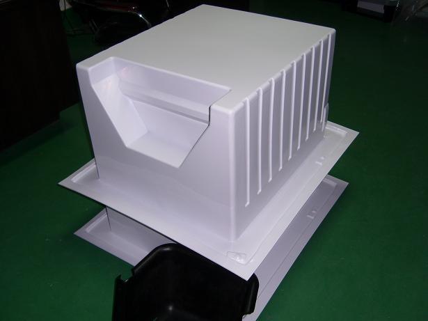 Refrigerator liner forming machine