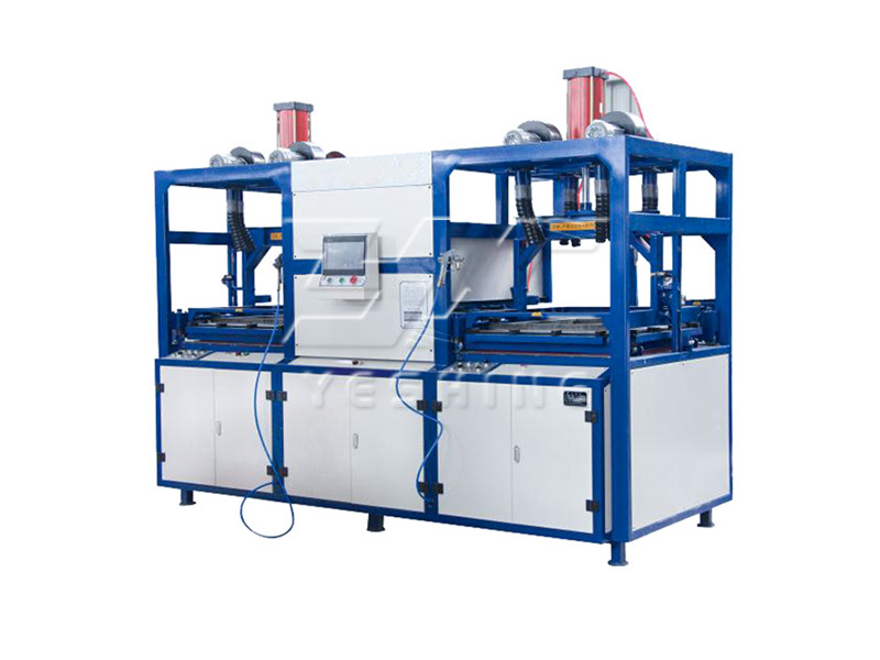 Auto Type Vacuum Forming Machine